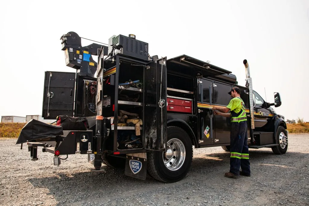 mechanics service truck
